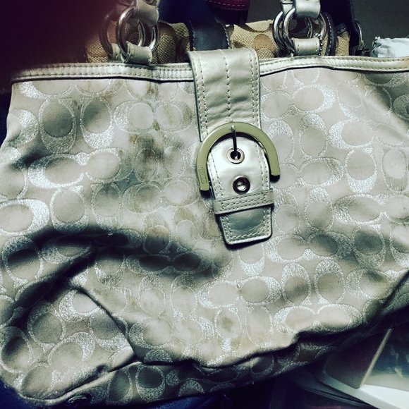 Purse - Picture 1 of 1